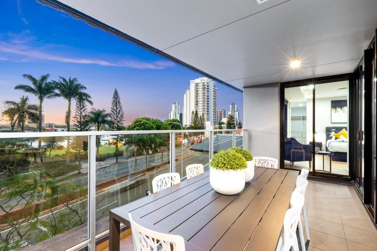 Circle On Cavill Surfers Paradise Mid Week Madness Deal - Q Stay Gold Coast Bagian luar foto
