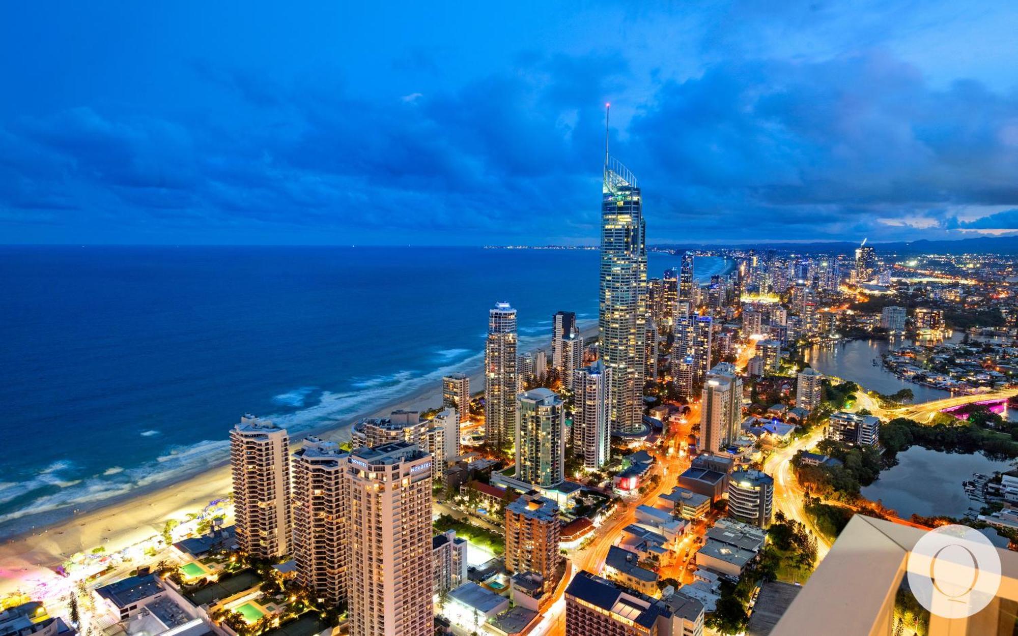 Circle On Cavill Surfers Paradise Mid Week Madness Deal - Q Stay Gold Coast Bagian luar foto