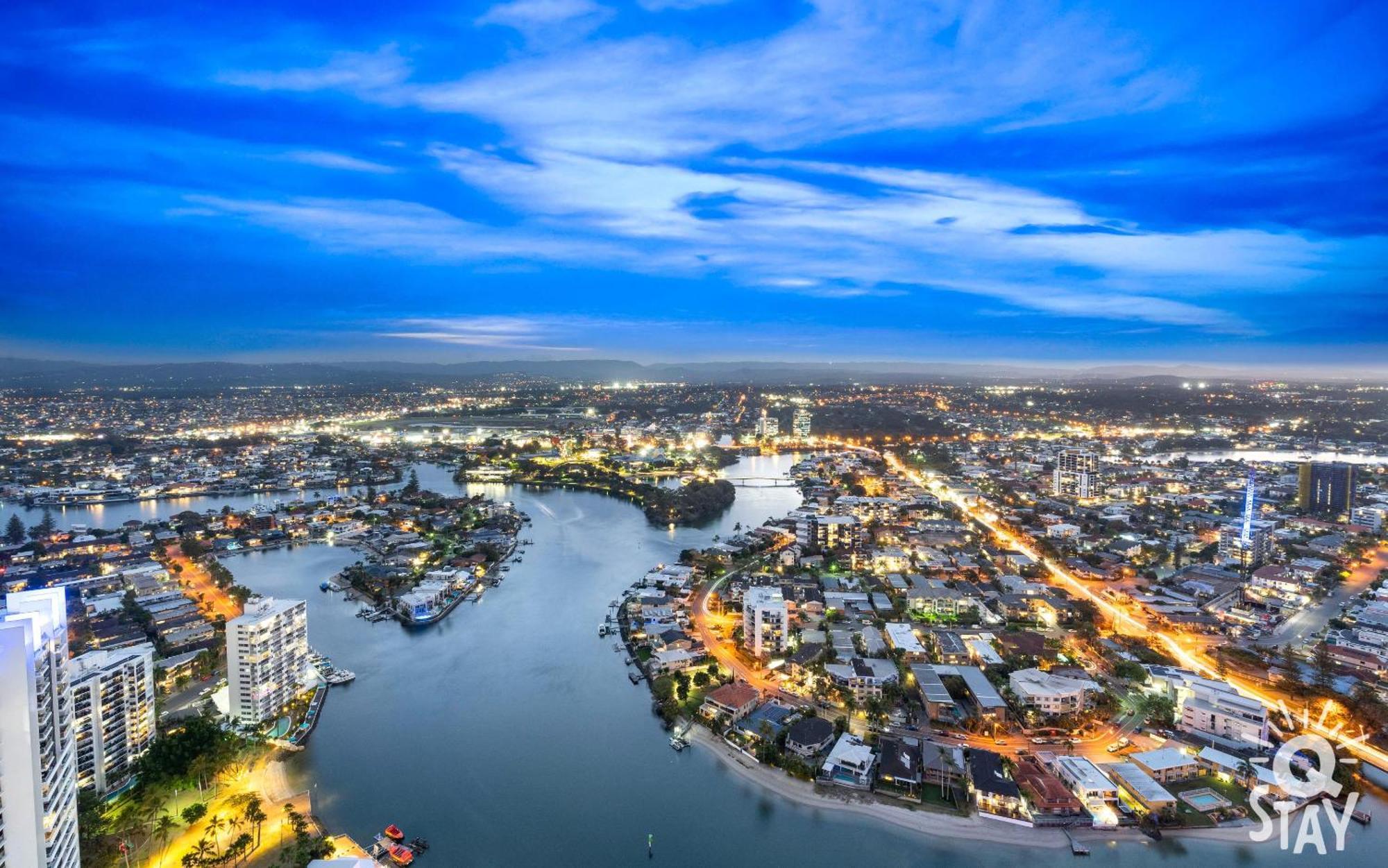 Circle On Cavill Surfers Paradise Mid Week Madness Deal - Q Stay Gold Coast Bagian luar foto