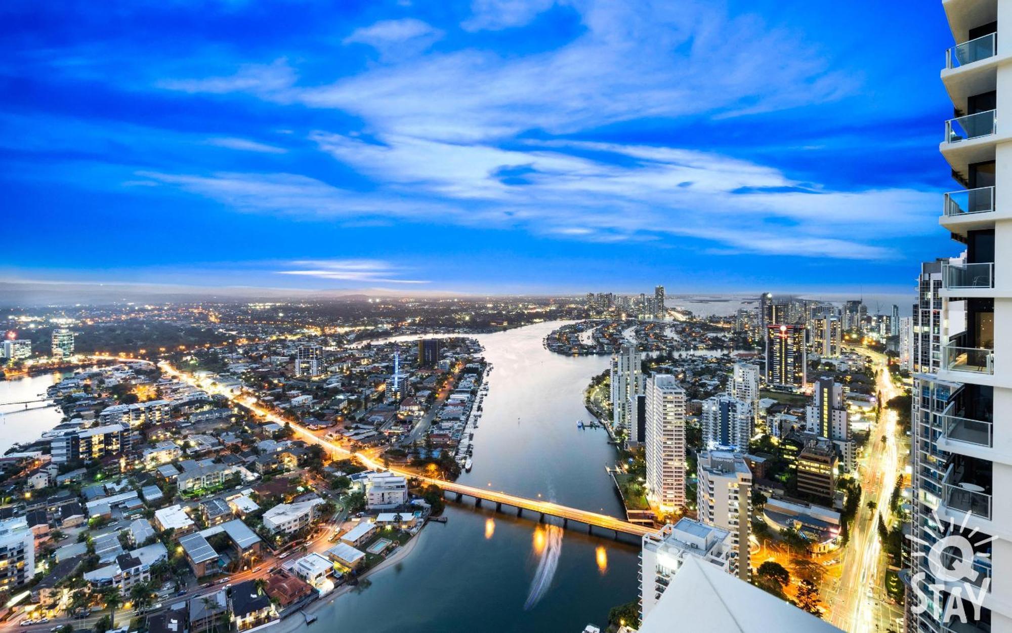 Circle On Cavill Surfers Paradise Mid Week Madness Deal - Q Stay Gold Coast Bagian luar foto