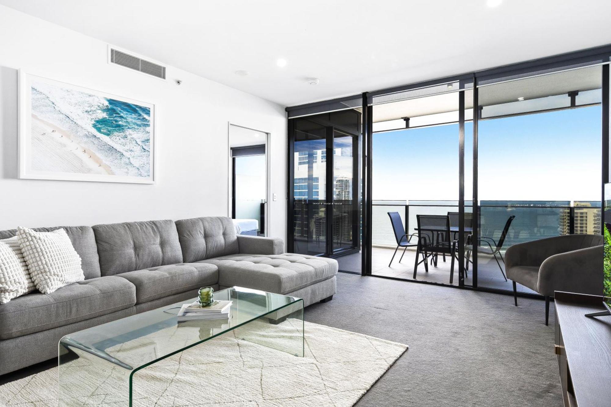 Circle On Cavill Surfers Paradise Mid Week Madness Deal - Q Stay Gold Coast Bagian luar foto