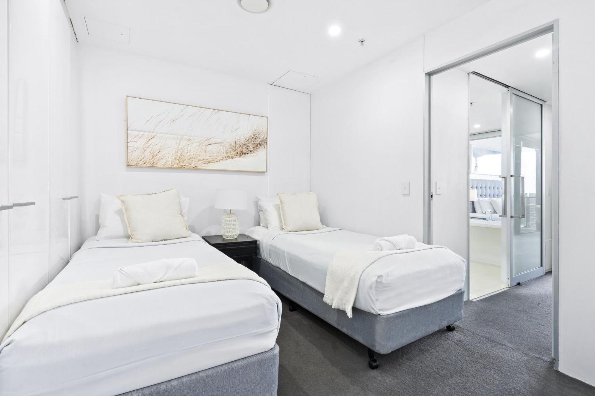 Circle On Cavill Surfers Paradise Mid Week Madness Deal - Q Stay Gold Coast Bagian luar foto